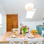 Jele Rooms 2